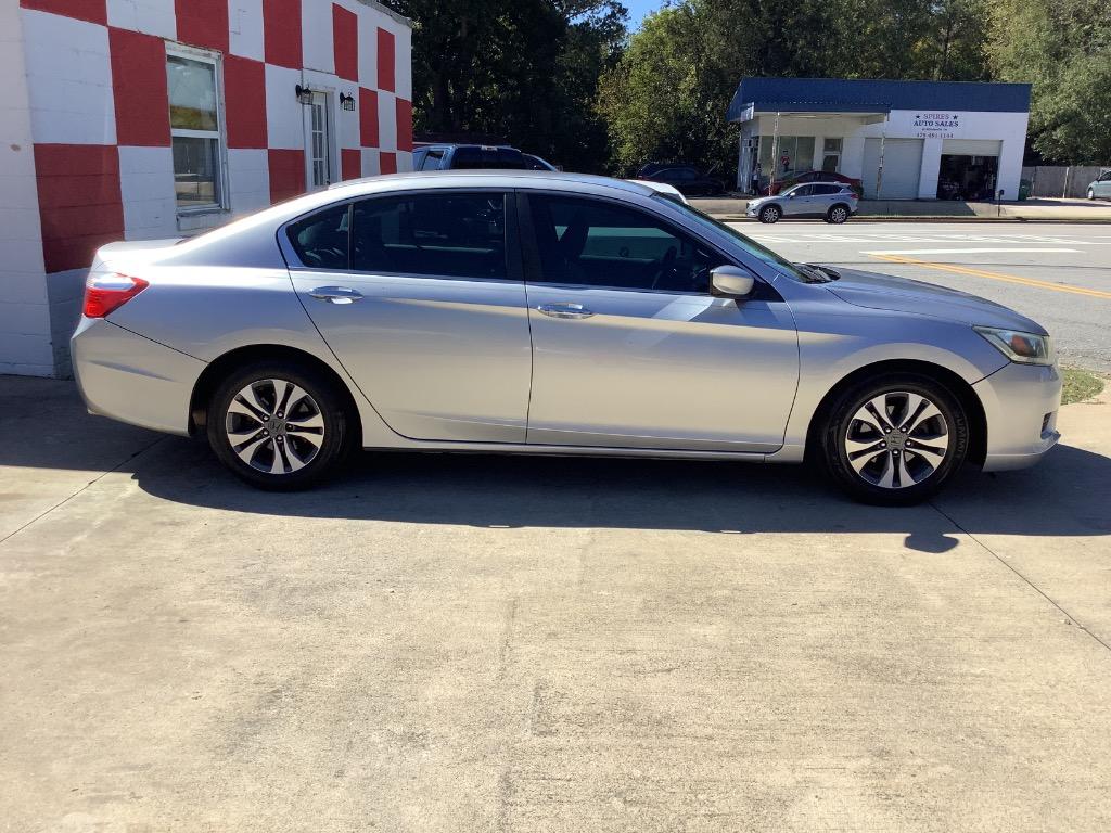 2013 Honda Accord LX's photo