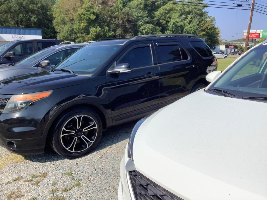 2015 Ford Explorer Sport's photo